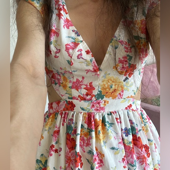 MUSTARD SEED FLORAL CUT OUT DRESS - Picture 4 of 5